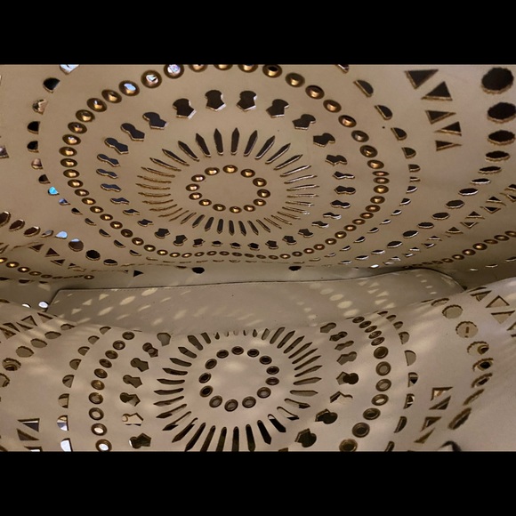 Never worn Large white and gold tote - Picture 2 of 3